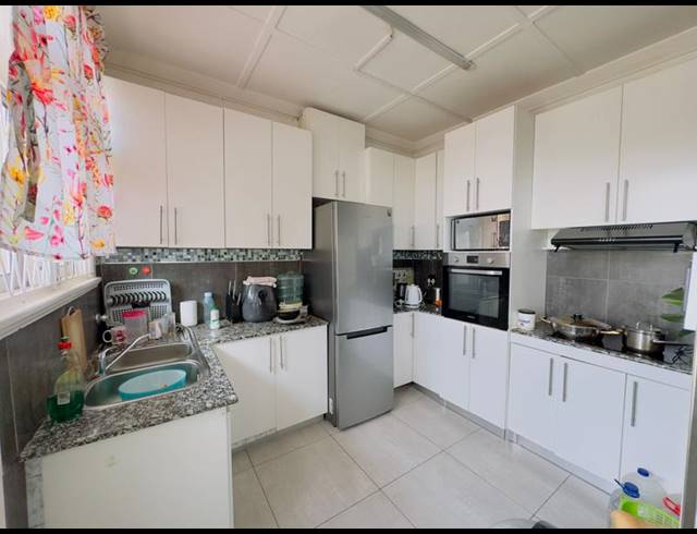 3 BEDROOM APARTMENT FOR SALE IN MUSGRAVE